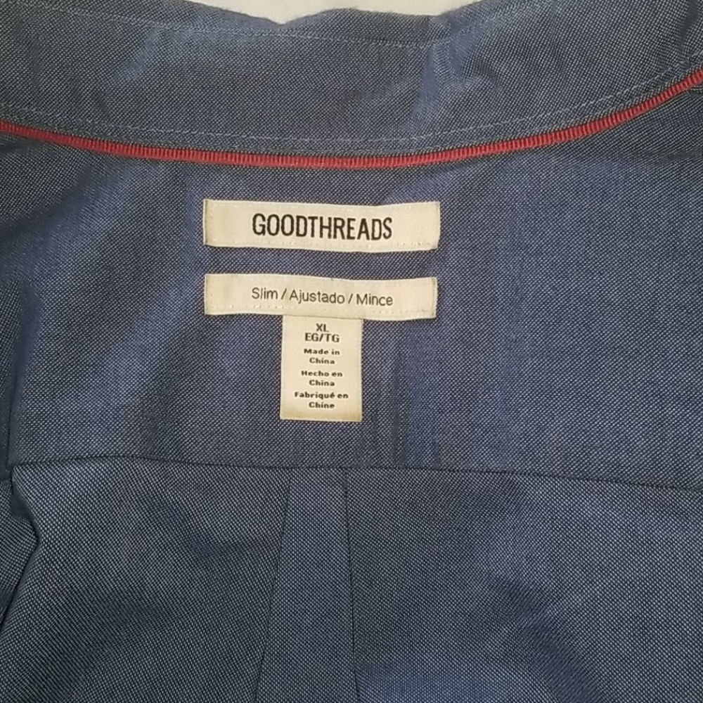 Multiple Short Sleeve Button Up - Picture 6 of 9